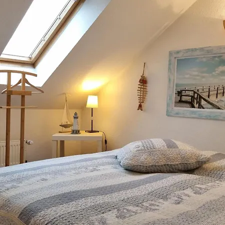 Apartment Kapitaenshaus Steuerbord - 63-01 Kuehlungsborn