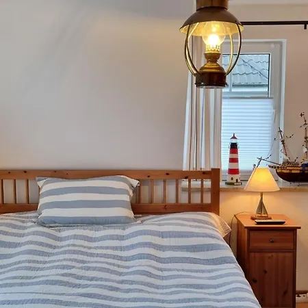 Kapitänshaus Steuerbord - 63-01 *