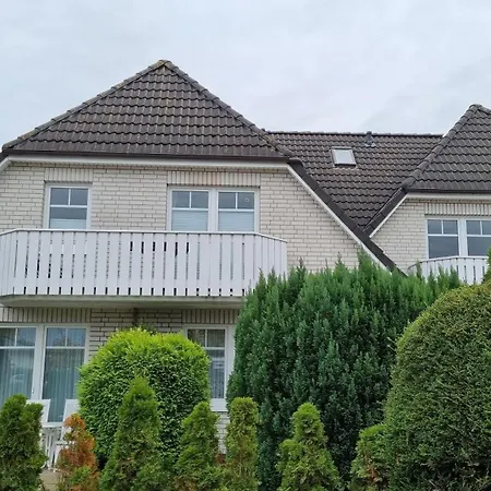 Kapitaenshaus Steuerbord - 63-01